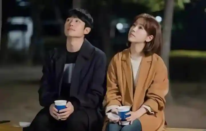 亲戚借房成过户，拿10万当保证金，女子：还有点良心没空手套白狼